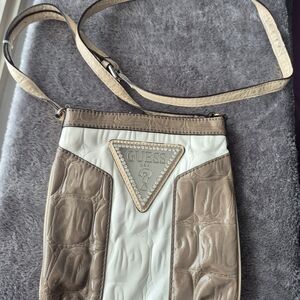 GUESS Beige and White Crossbody Bag